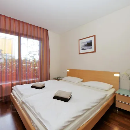 Brise Haus Valentino App 13